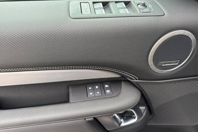 2026 Land Rover Discovery P360 Tempest Edition