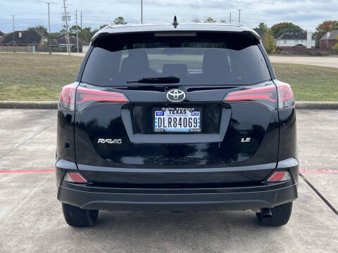 2018 Toyota RAV4 LE