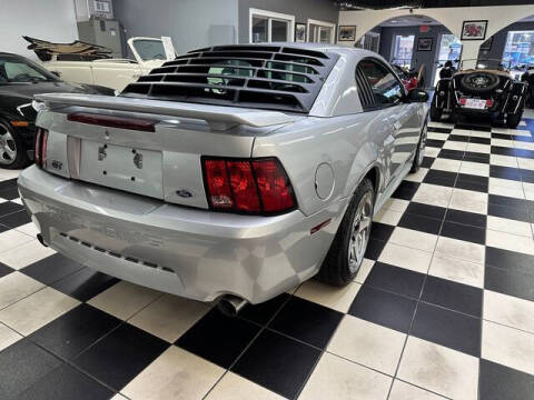 2002 Ford Mustang GT Deluxe