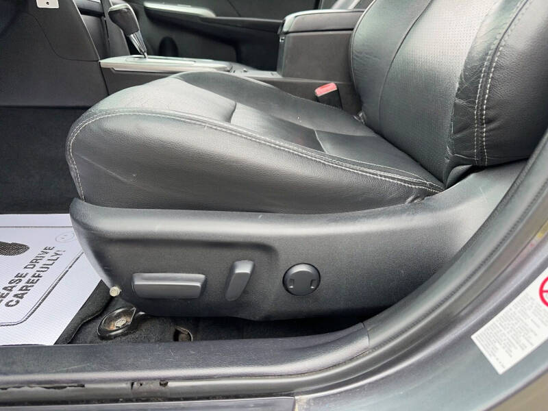 2012 Toyota Camry SE