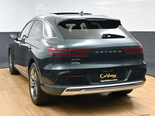 2024 Genesis Electrified GV70