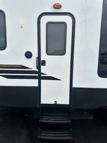 2023 Forest River Wildwood 42FLDL