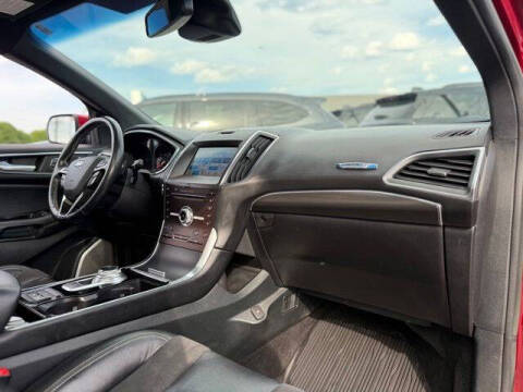 2019 Ford Edge ST