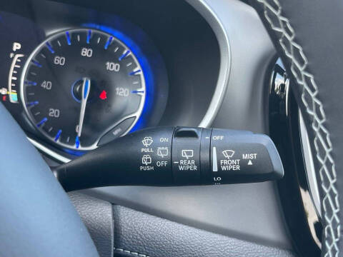 2027 Chrysler Pacifica Select