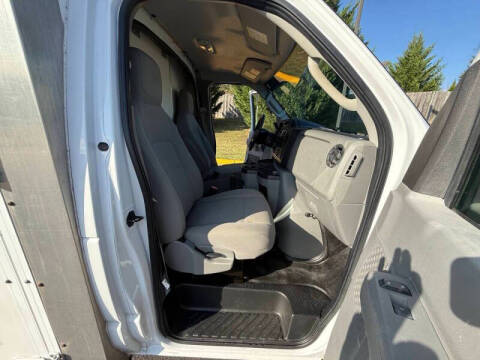 2017 Ford E-Series E-350 SD