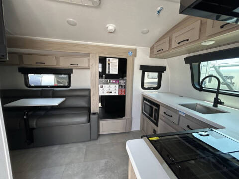 2025 Flagstaff E-PRO FLTE20FK