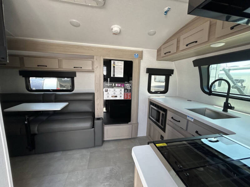 2025 Flagstaff E-PRO FLTE20FK