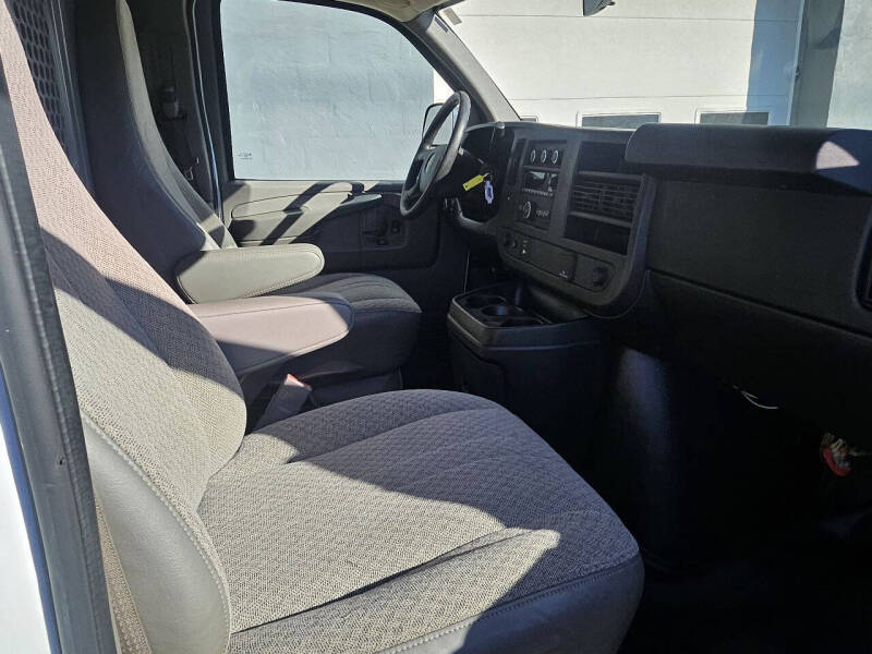 2015 GMC Savana 2500