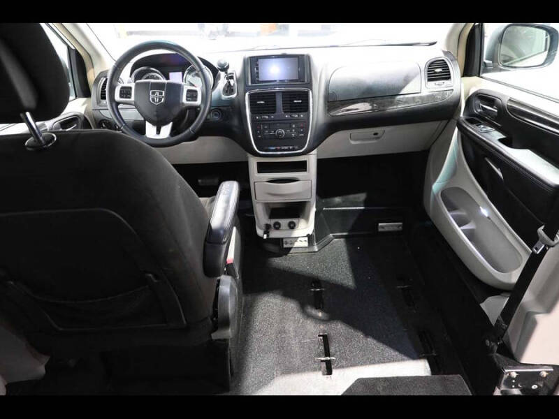 2012 Dodge Grand Caravan Crew
