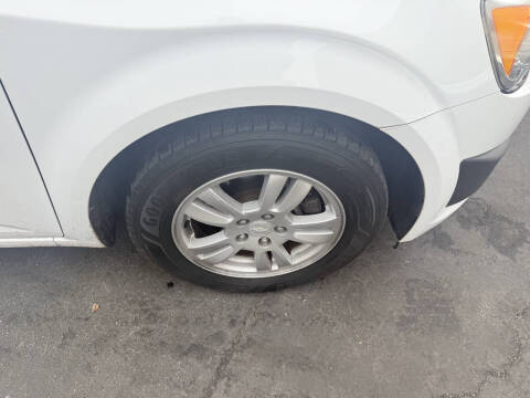 2013 Chevrolet Sonic LT Auto