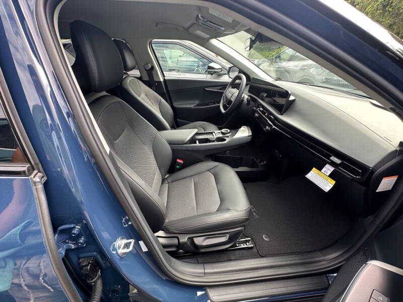 2025 Kia EV6 Light Long Range