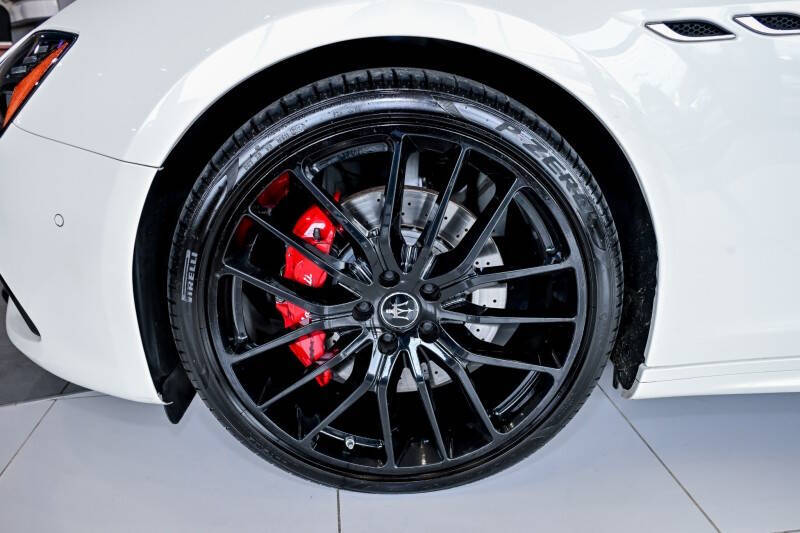 2022 Maserati Ghibli Modena