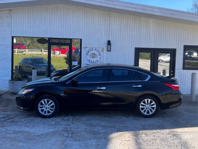 2017 Nissan Altima for sale at AMAX AUTO in ATHENS, GA