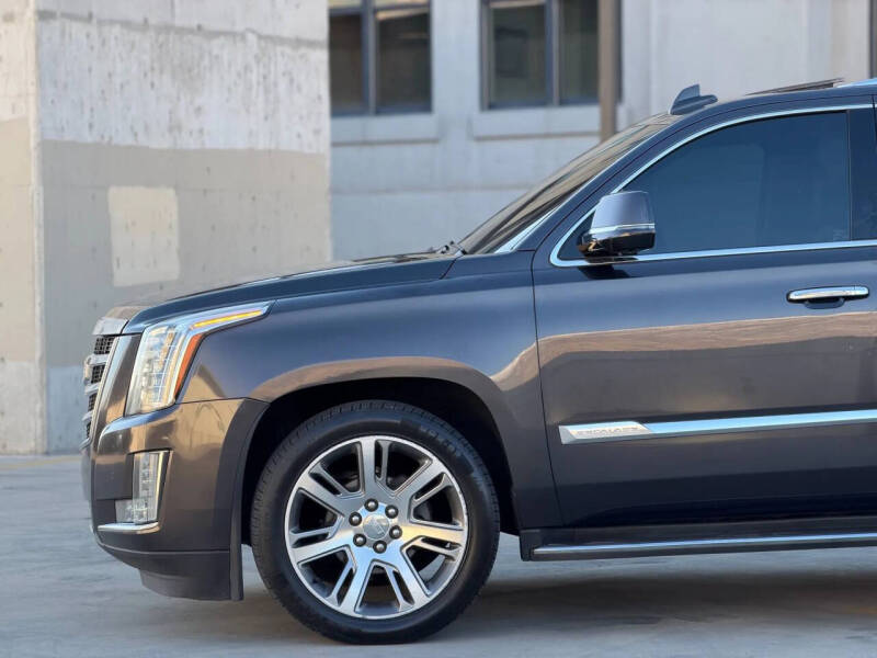 2015 Cadillac Escalade ESV Premium