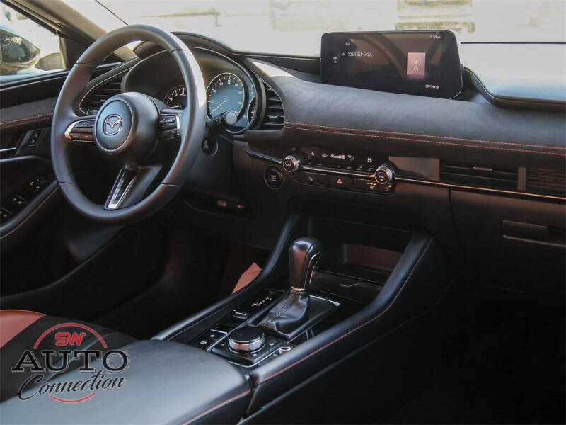 2024 Mazda Mazda3 Hatchback 2.5 Carbon Turbo