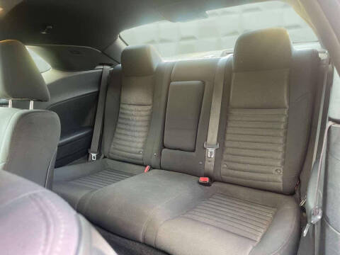 2014 Dodge Challenger SXT