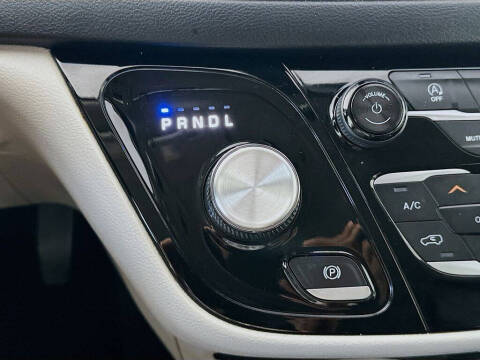 2018 Chrysler Pacifica Touring L