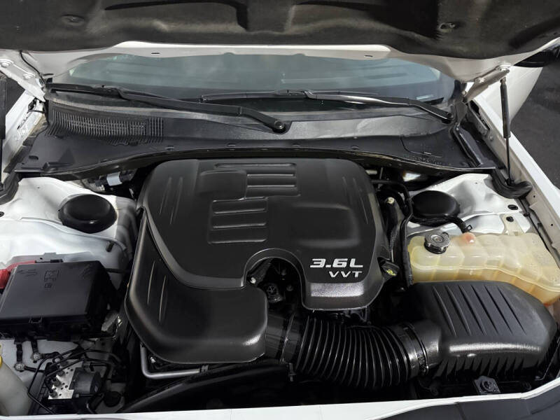 2018 Chrysler 300 Touring L