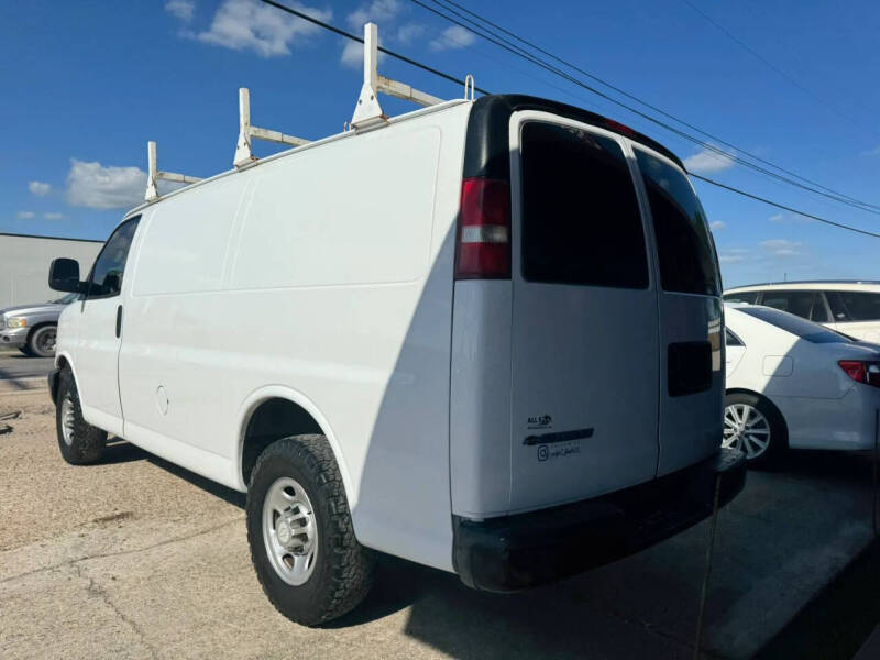 2018 Chevrolet Express 2500