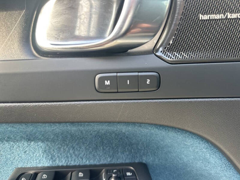 2023 Volvo C40 Recharge Twin Ultimate