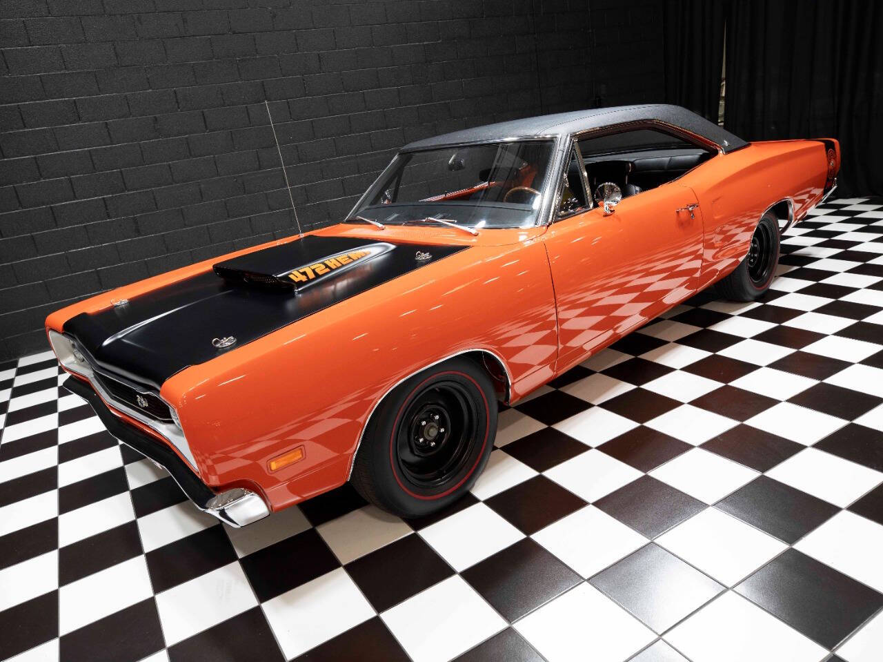 1969 Dodge Super Bee 29