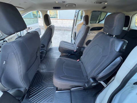 2018 Chrysler Pacifica Touring Plus