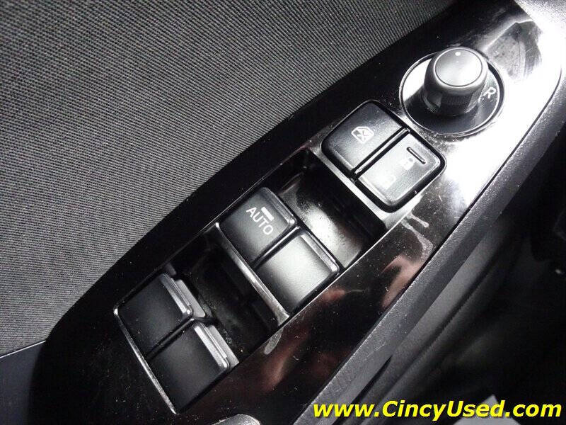 2017 Mazda MAZDA3 Sport