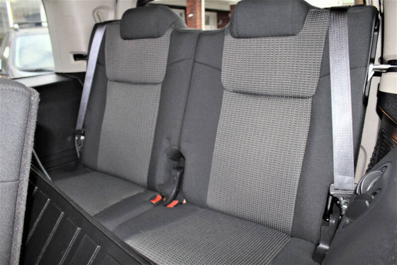 2008 Jeep Commander Sport