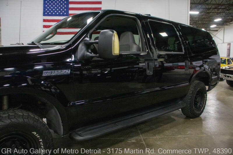 2005 Ford Excursion XLT