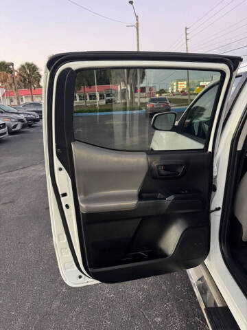 2020 Toyota Tacoma SR