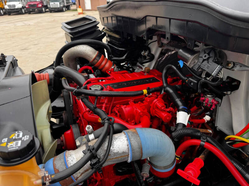 2020 International MV607