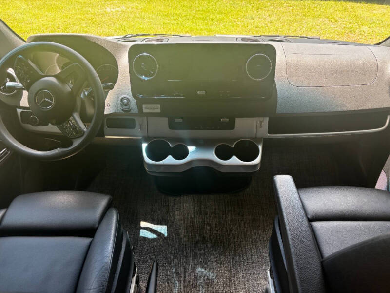 2023 Thor Motor Coach Tranquility 19P