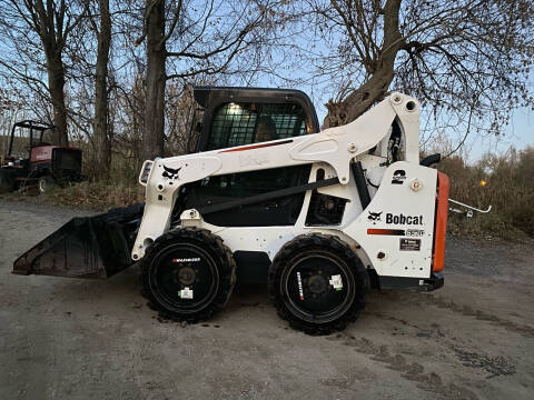 2016 Bobcat S570 for sale at D & M Auto Sales & Repairs INC in Kerhonkson NY