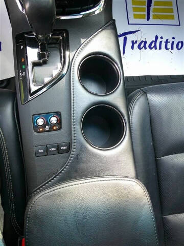 2016 Toyota Avalon XLE