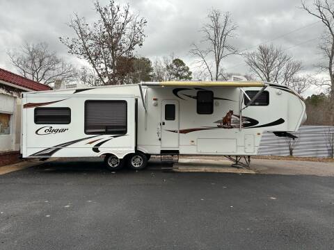 2011 Keystone RV  327RES Cougar fifth wheel for sale at Virginia Auto Mall in Woodford VA