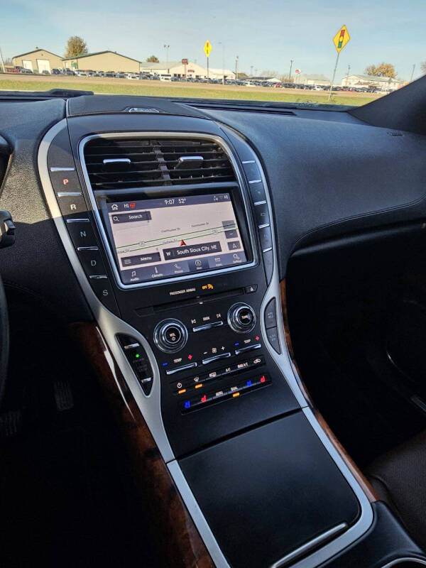 2020 Lincoln Nautilus Reserve