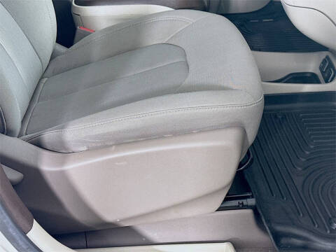 2020 Chrysler Pacifica Touring