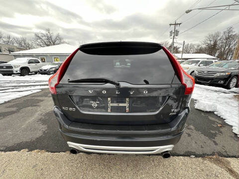 2011 Volvo XC60 T6 R-Design