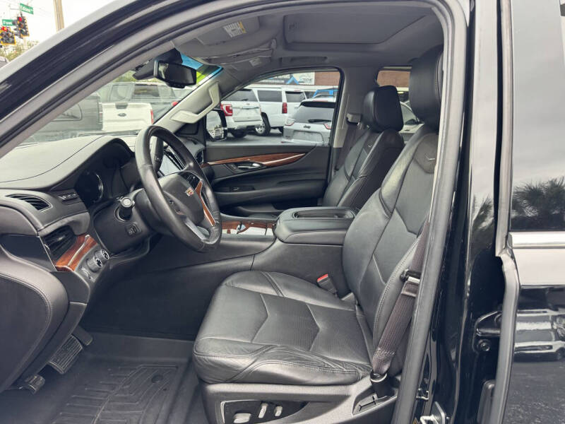 2016 Cadillac Escalade ESV Luxury Collection