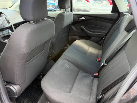2017 Ford Focus SE