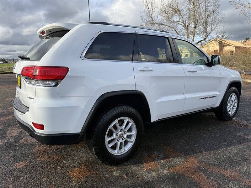 2019 Jeep Grand Cherokee Laredo
