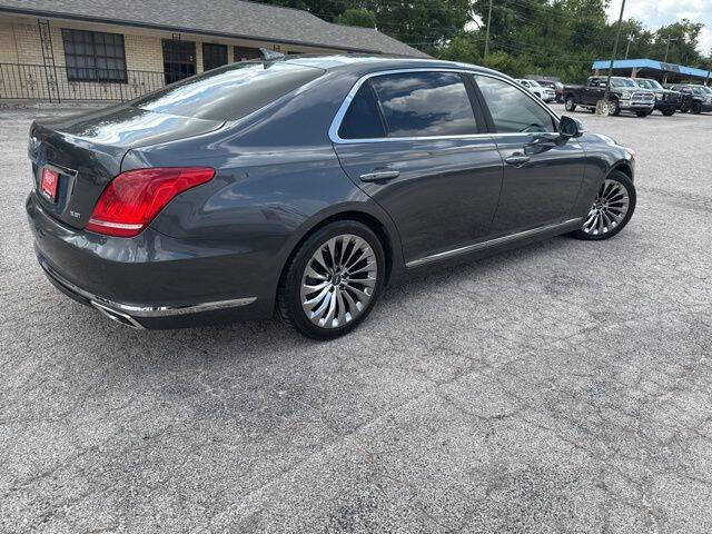 2018 Genesis G90