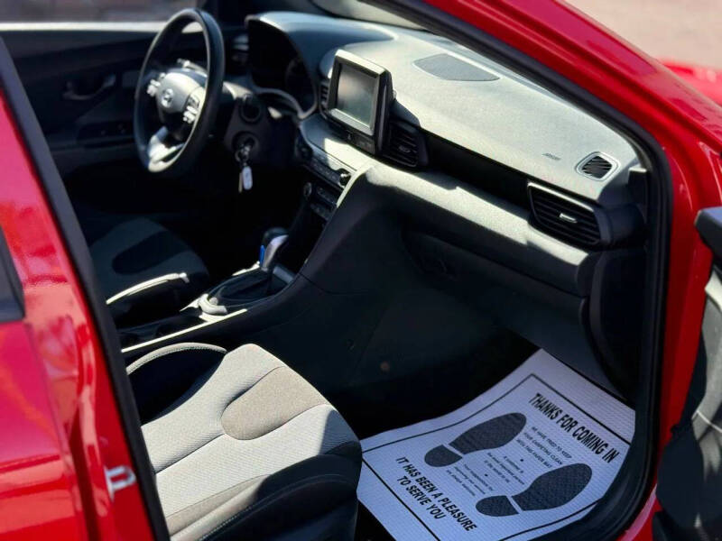 2019 Hyundai Veloster