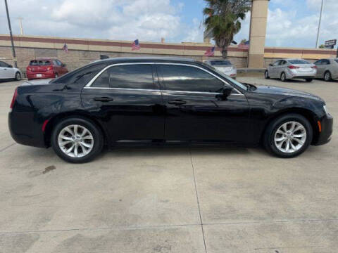 2018 Chrysler 300 Touring