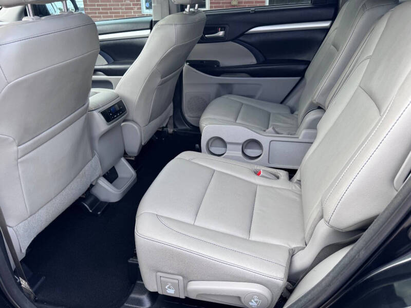2017 Toyota Highlander XLE