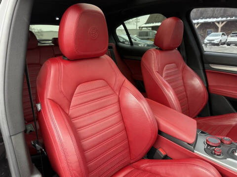 2019 Alfa Romeo Stelvio Ti Sport