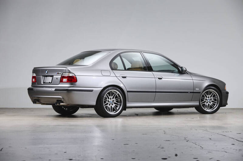 2003 BMW M5