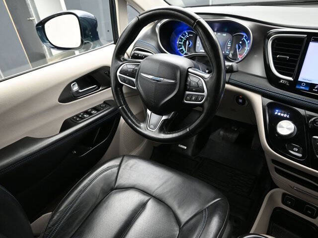 2021 Chrysler Pacifica Hybrid Touring L