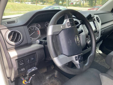 2014 Toyota Tundra SR5