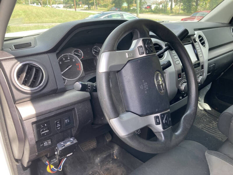 2014 Toyota Tundra SR5